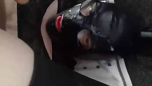 Stacysexlips ilk önce kendi yüzüne. çok lezzetli mmmmhh