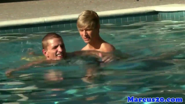 Gaystraight jock sixtynining in the sun