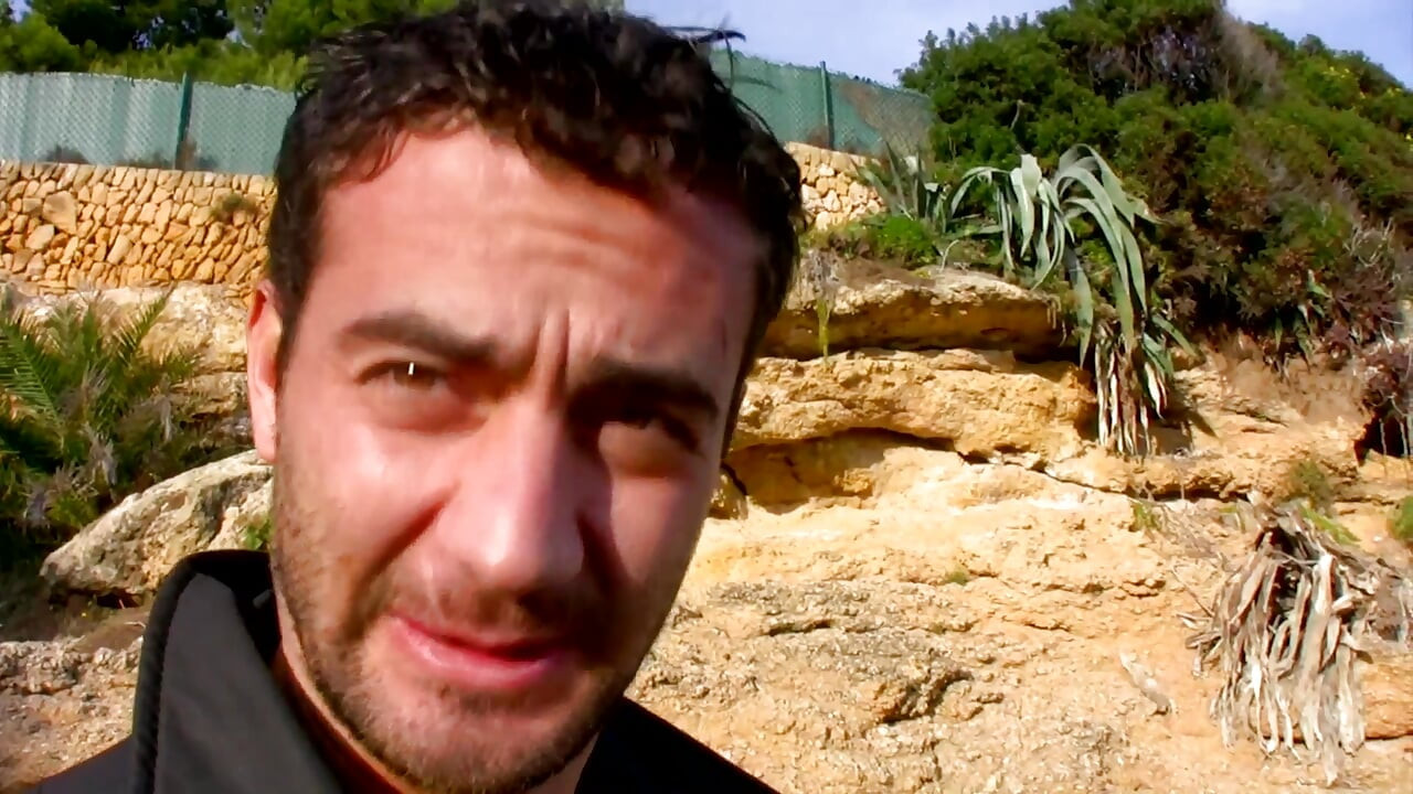 Triângulo amoroso com Yesenia Rock e Julia De Lucia são putas