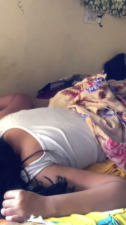 Sexy Country Girl's Burr Video - Part-1 Sexy Village Girl Palak Pussy Video (Indian Hindi) | Clip 1