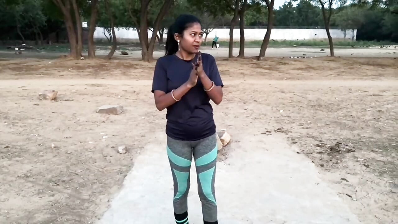 भारतीय प्रेमी अपनी प्रेमिका को ओयो रूम में चोदता है एमएमएस क्लिप विशाल लंड के साथ वायरल होती है 8 इंच