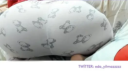 MASTURBATION IN PAJAMAS- CARESSED MY PUSSY- TURKISH PORN- BIG ASS- TURKISH MILF- CAMEL TOE- DOGGY IN PAJAMAS
