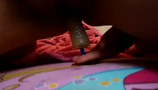 Islak orospu kendini seviştirdi