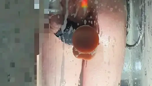 Duşta büyük dildo al