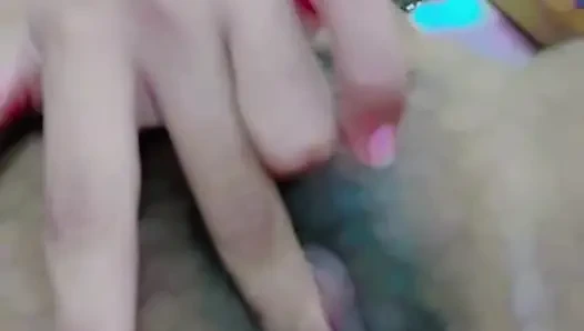 Cute girl fuck her pussy with fingers on video call tight pussy sowing for bf xxx viral video