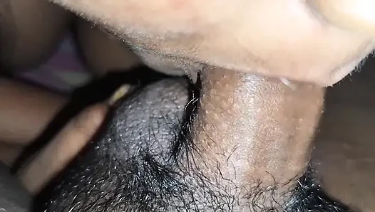Aku menyetubuhi ibu tiriku di tengah malam ketika ayah tidak di rumah