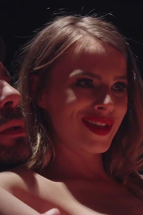 Privatna predstava s Jillian Janson u VIP sobi Strip Cluba