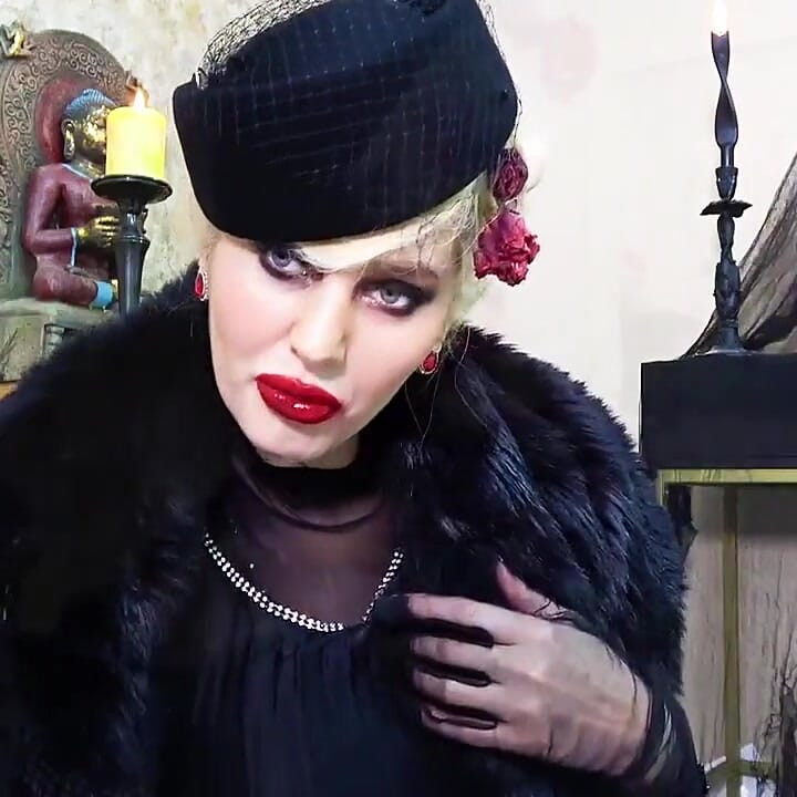 Femdom Made2kiss