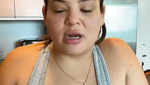 Dani Valentina ile canlı yayın