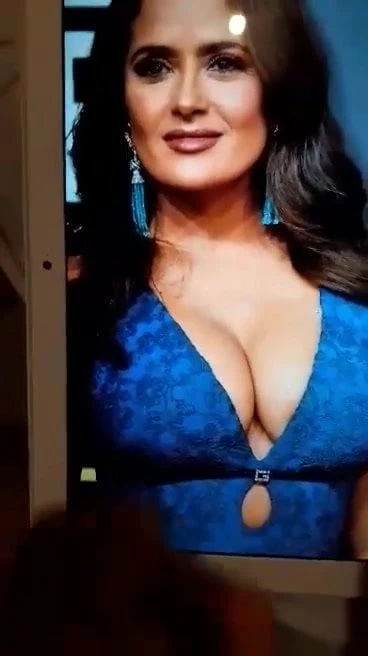 Cumming on Salma Hayek