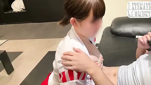İri göğüslü tapınak maiden adanmışlık ve disiplin ayini aracılığıyla zorlayıcı bir eğitime ilham kaynağı oluyor angle2