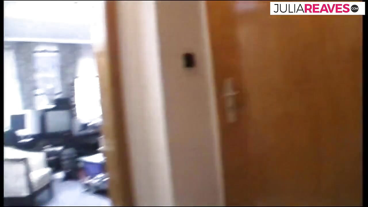 Mencukur memek dan bercinta setelah pemotretan