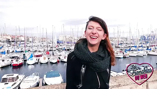 Melany, ilk kez götünü sunan sapık