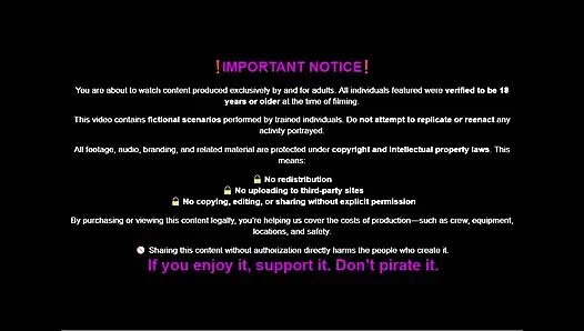 Sahibe kinky peach kölesinin boğazını sikiyor