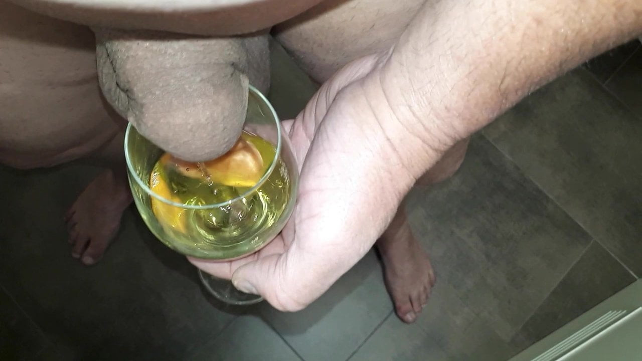 pee in a Glass