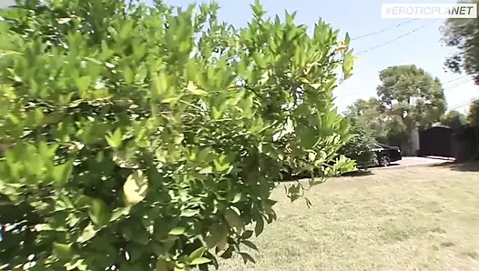 Threesome hardcore - dua cewek imut hardcore