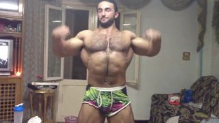 Muscle arabe poilu sexy
