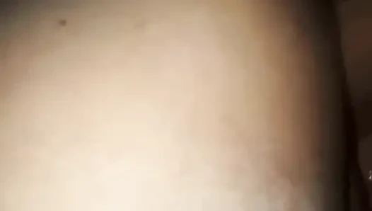 Memek sempit cewek ini dientot habis-habisan sama mainan seks barunya sampai menganga lebar