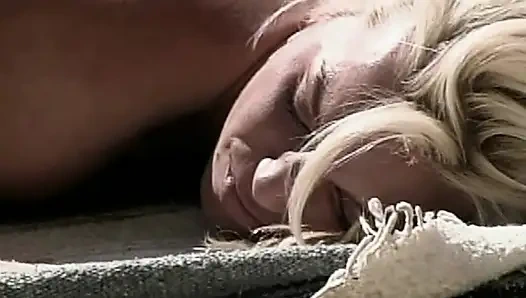 Heiße Schulmädchen in Aktion