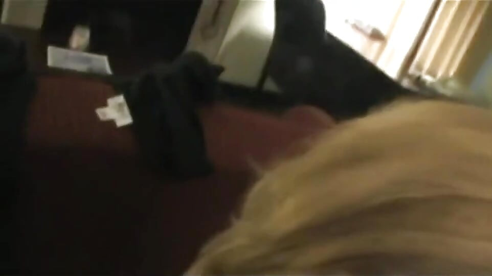 Κερατάς Milf - Γυναίκα που απατά