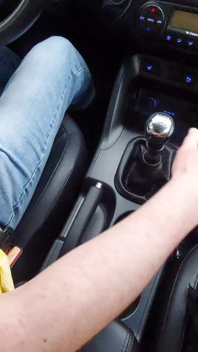 Horny elegant mature milf teases her taxi driver in the morning on the way to the office | Clip 1