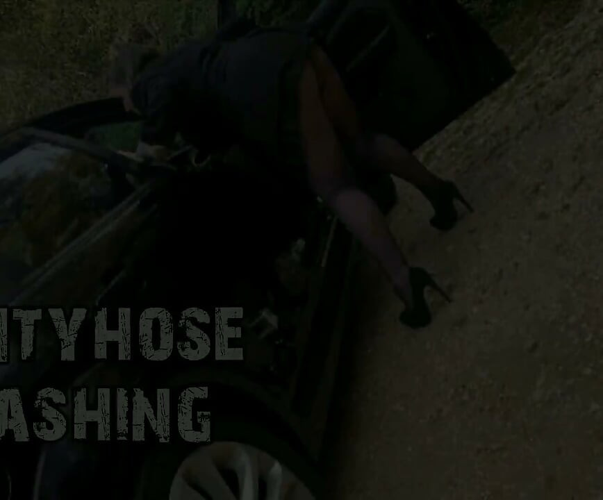 Pantyhose Flashing