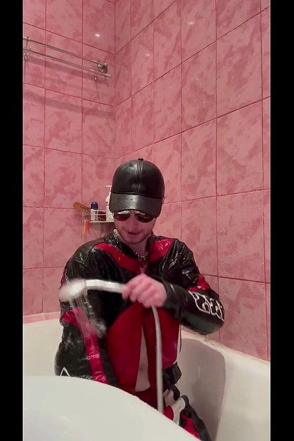 Leather Biker Kinkysirius Take a Shower in Motogear Fetish Outfit!