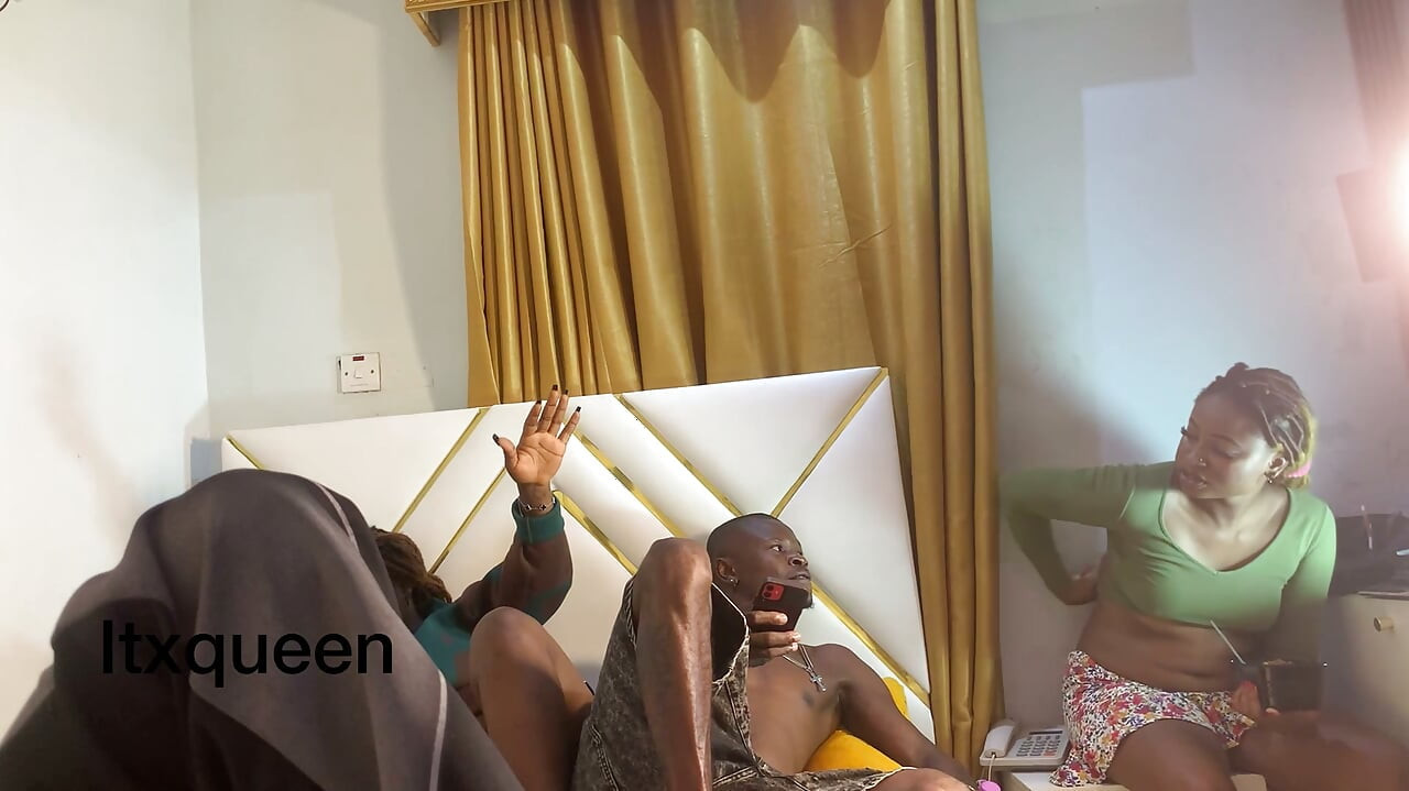 ATRÁS DA CENA 1