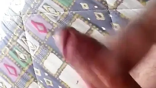 Любительское видео крупным планом. Рыжая бабушка-шлюшка сосет и дрочит член