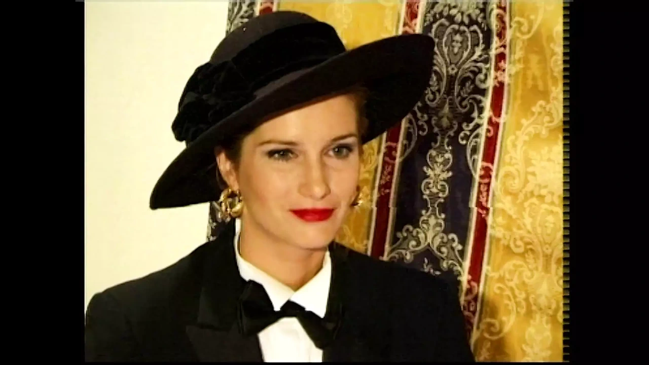 vintange video of 2 lesbian with big tits loving each other