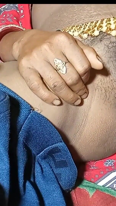 Detik tidak dapat dilupakan dari "makcik saya sepanjang malam. Zakar Moussa adalah kecil. Jadi dia membuatkan saya menjilat pepek 5 hingga enam kali seminggu."