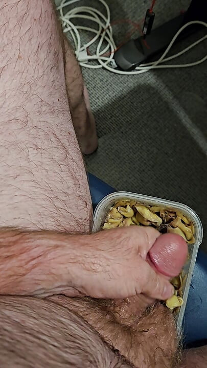Enjoying and seasoning some warm pasta