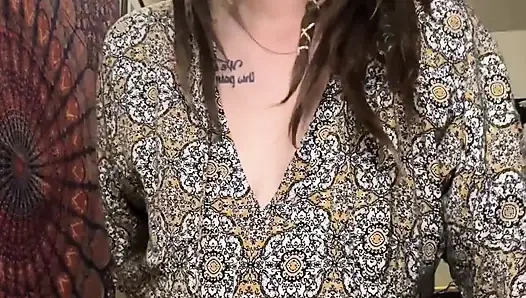 Ev partisinde sigara içen kız arkadaşını aldatmana neden oluyor