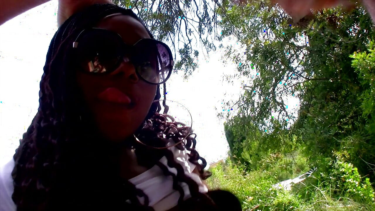 Teen ebony get her coochie rammed in the open