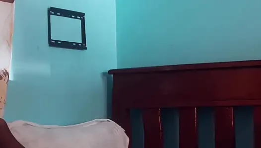 Minyon Tummy Birinci Rauntta Sert Ve Terli Bir Sikişten Sonra Ikinci Turu Bekliyor