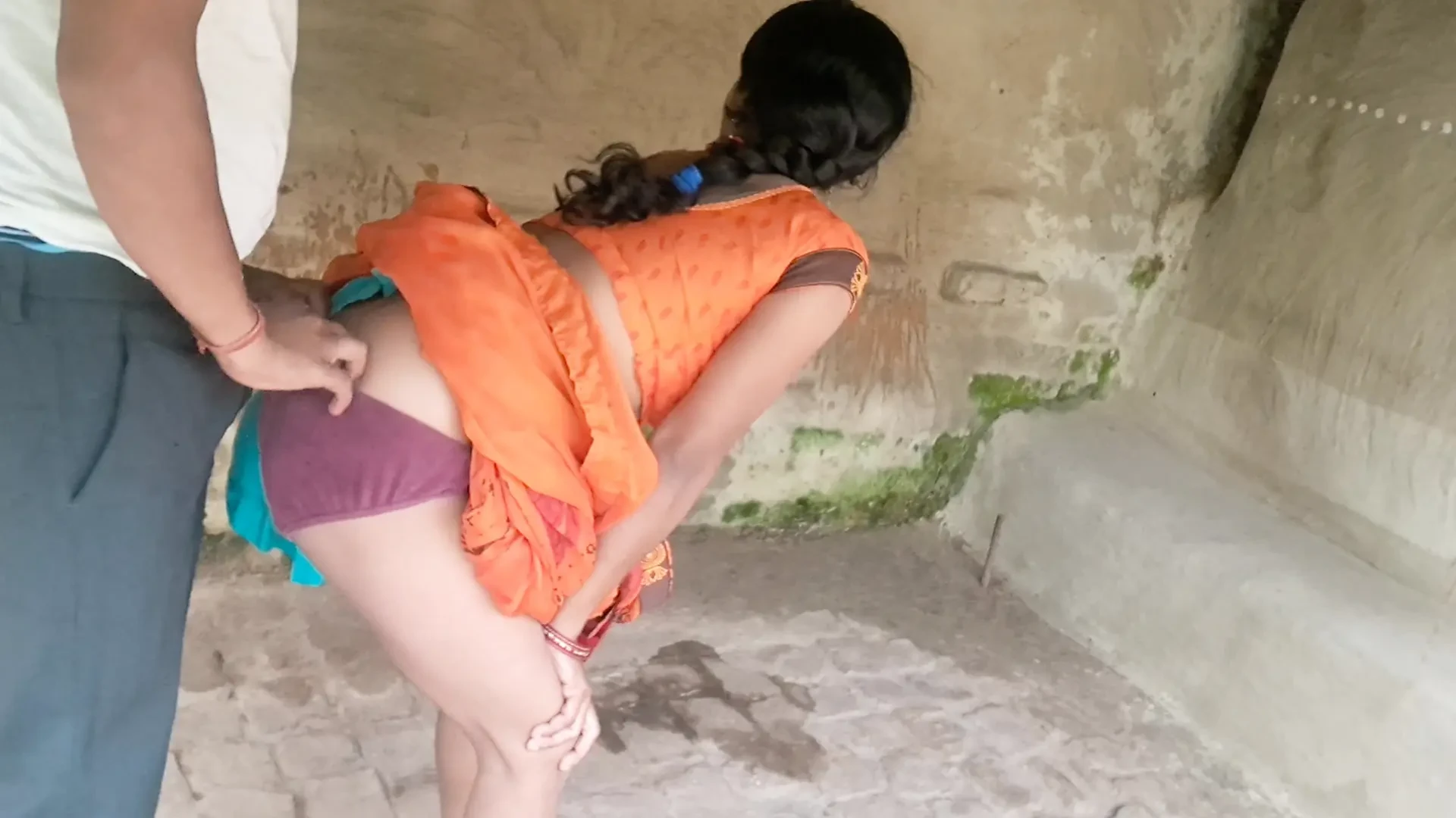 Indian Wife Sonia In saree