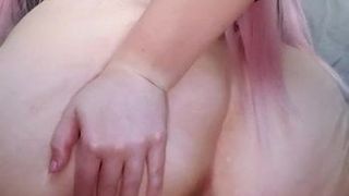 Pawg rides squinting dildo