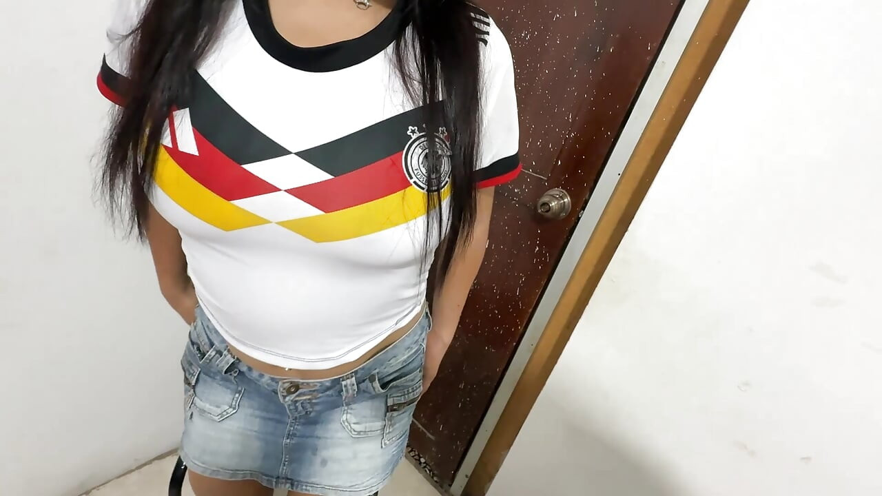 Argentyna vs Niemcy !! Mecz, który zakończył się w chaotyczny i namiętny sposób.