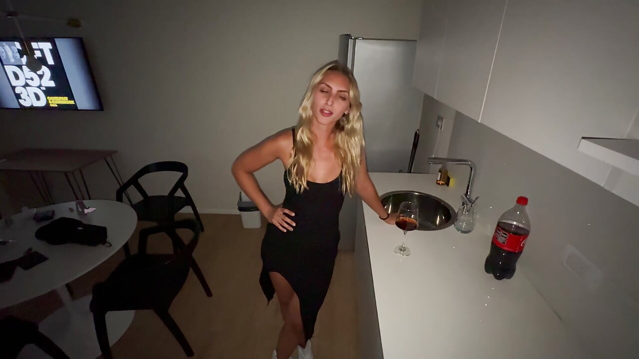Cofla's 24cm Cock Gives Babydoll Deepthroat and Creampie