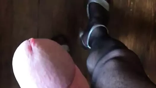 kalın cumshot büyük kömür ve topuklu ayakkabı
