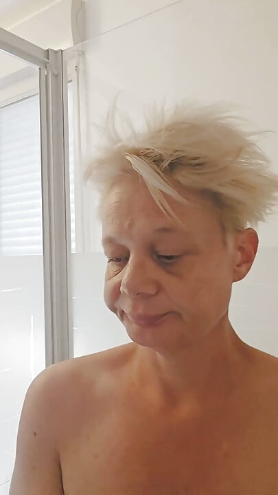 Come Spend an Intimate Moment with a Mature MILF in the Shower