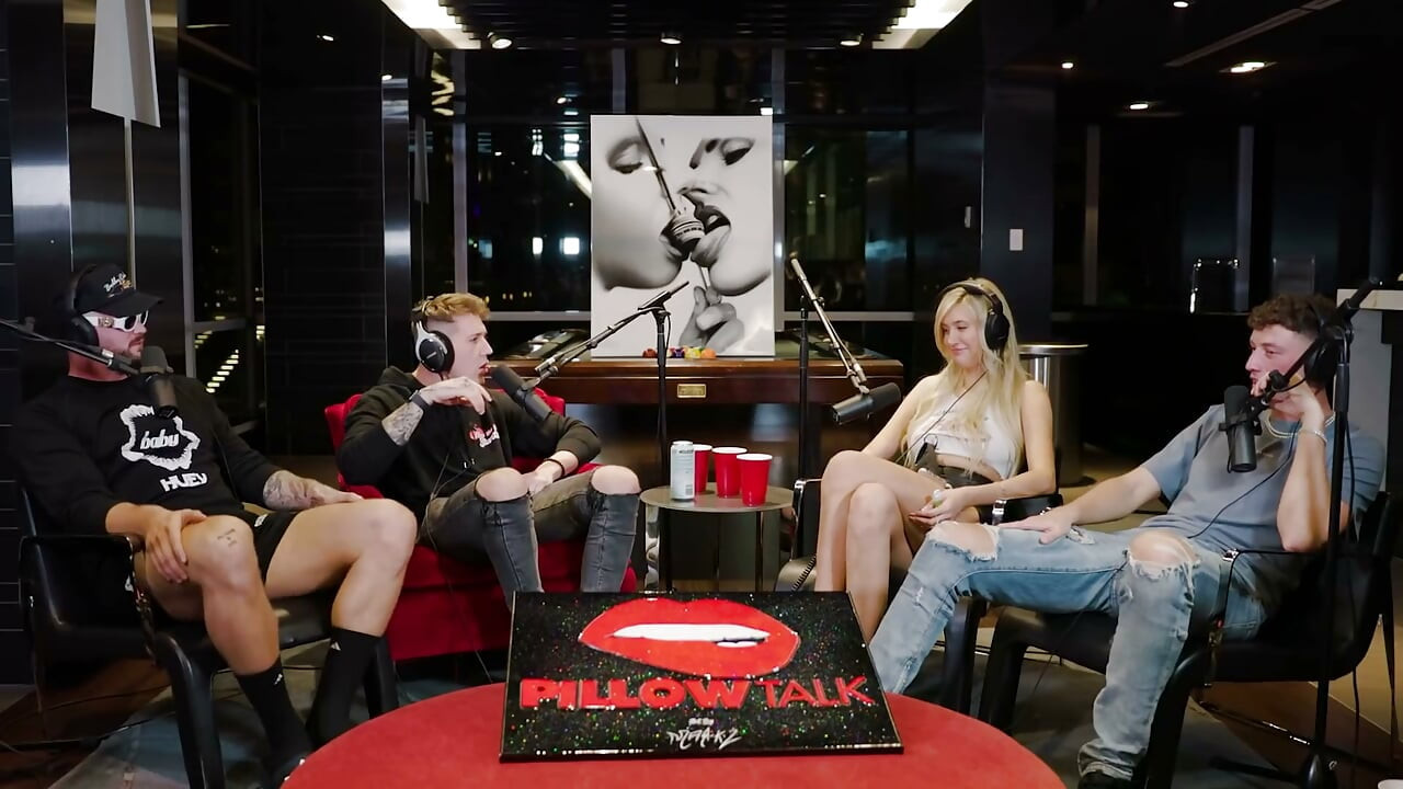 Podwójna randka z Carly Lawrence i Joey Joy [poduszka Talk]