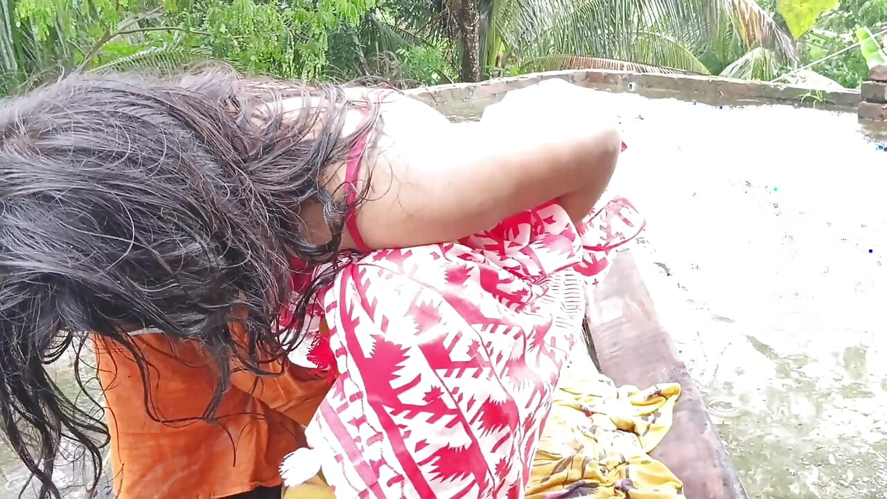 Viral sexy video of a Bangladeshi stepdad and stepdaughter