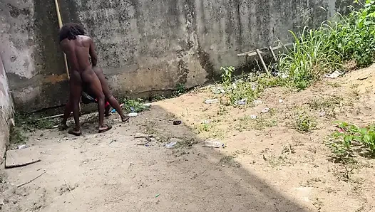 Madman dan Madwoman ngentot di hari Minggu