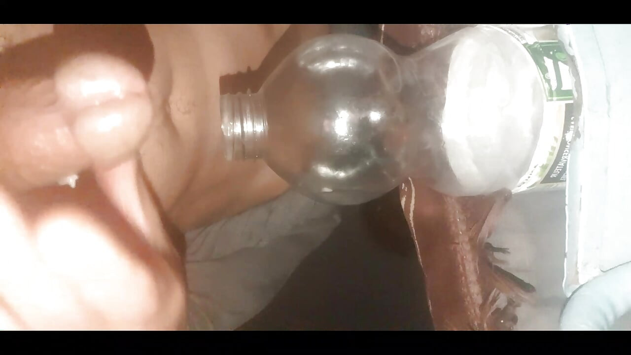 大きなペニスをきつい穴に挿入する