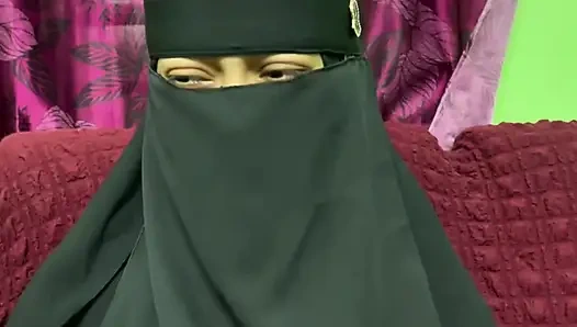 My favorite sexy Desi Bhabhi wants to fucking with me