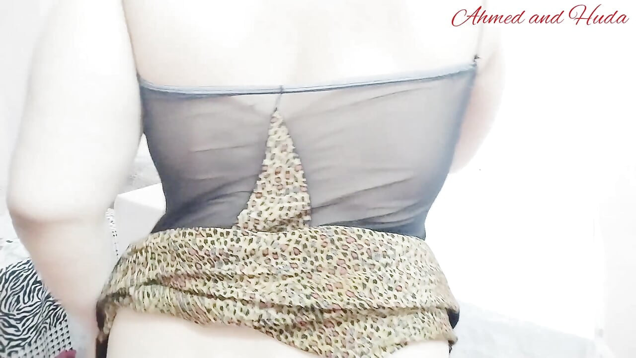 سكس زوجة صديقك ساخن وقوي، سكس عربي مصري واضح بصوت عالٍ وكلام قذر