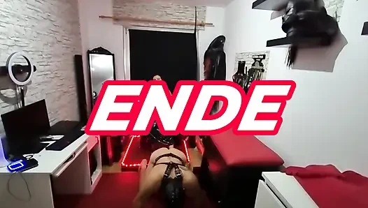 Budakku dihina dan dipukuli olehku.