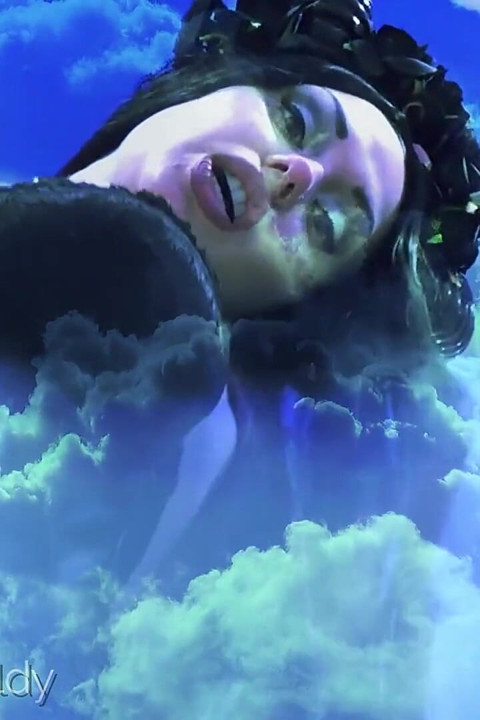 Giant succubus making you cum and crushing
