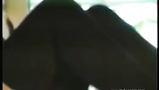 Черные носки и каблуки